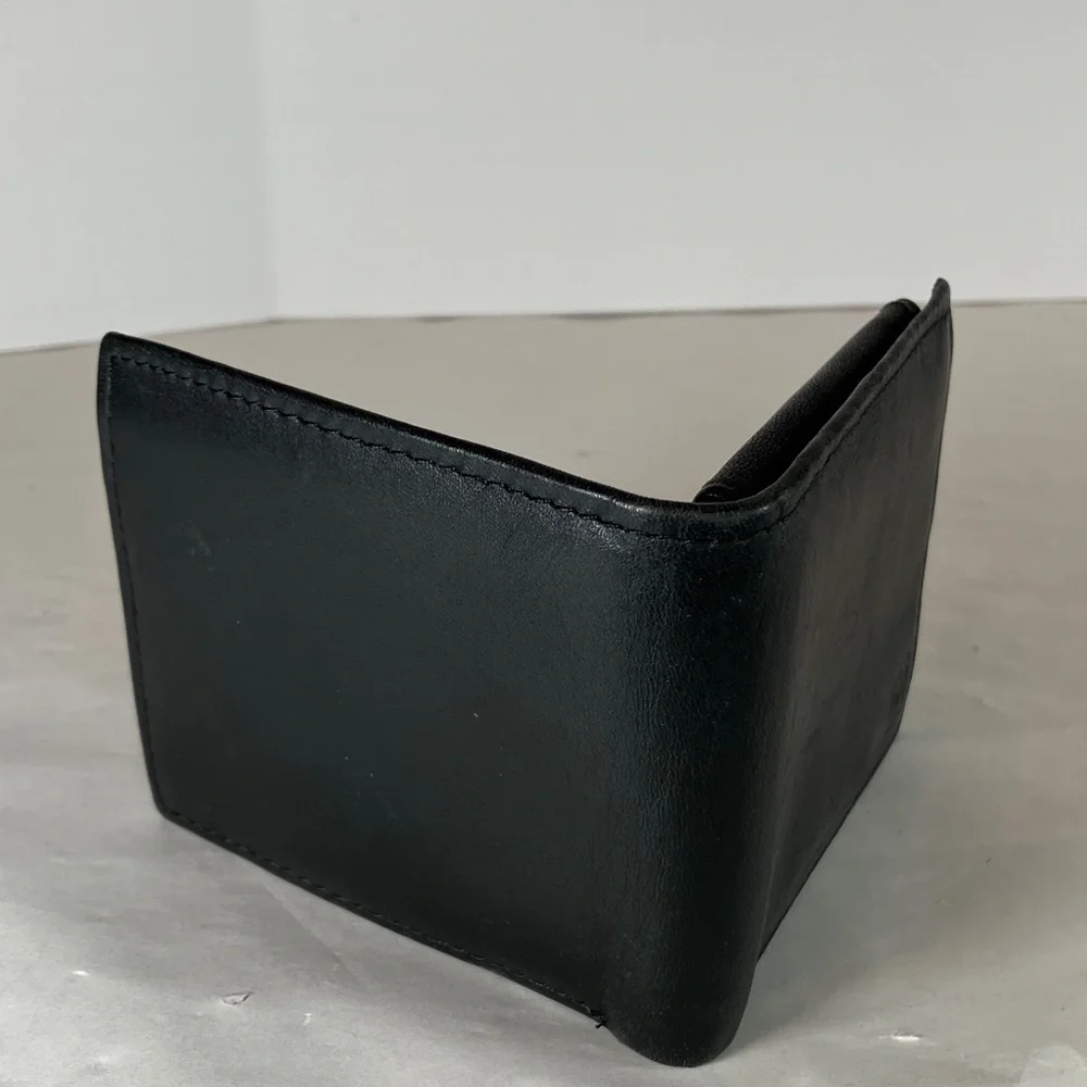 Stone Mountain Black Leather Wallet Card Holder